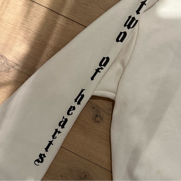 Wildfox Sweatshirt - Picture 3 of 4